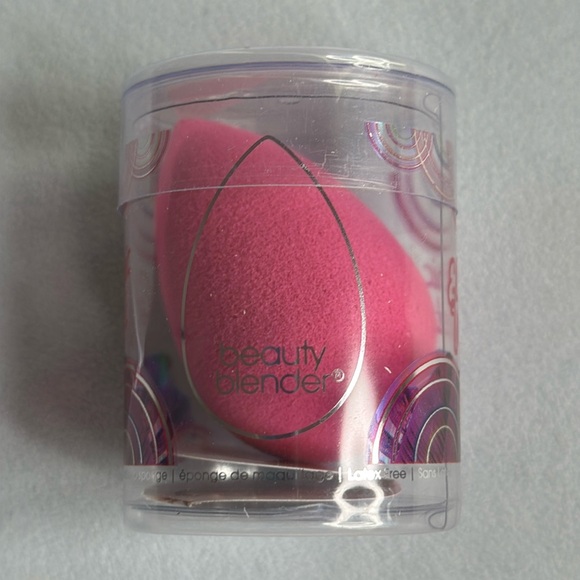 🧰 BEAUTY BLENDER | BEAUTYBLENDER ‘ELECTRIC VIOLET’ SPONGE - Picture 2 of 7